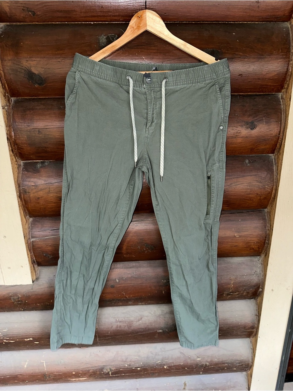 Women’s Vuori organic cotton pants